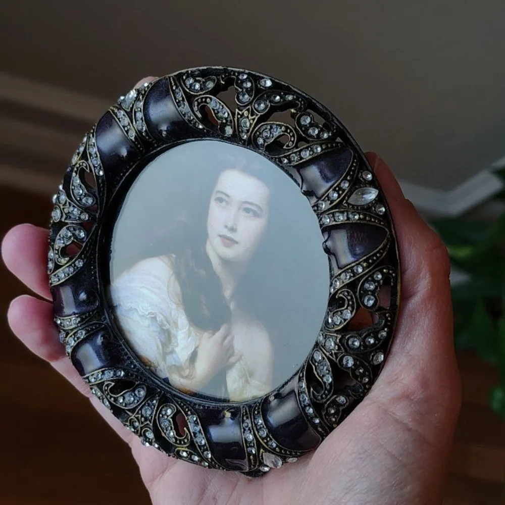 Vtg Circular Enamel & Iron Picture Frame Victorian Lady Gold Jeweled Filigree